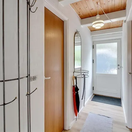 Anna - 1km From The Sea By Interhome Vesterhede