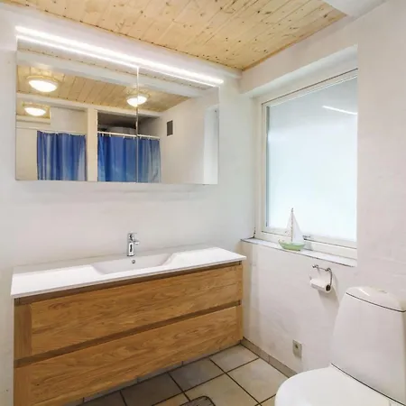 Dom wakacyjny Anna - 1km From The Sea By Interhome *