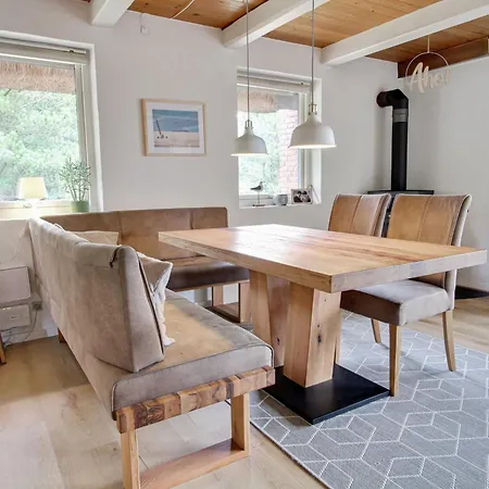 Anna - 1km From The Sea By Interhome *